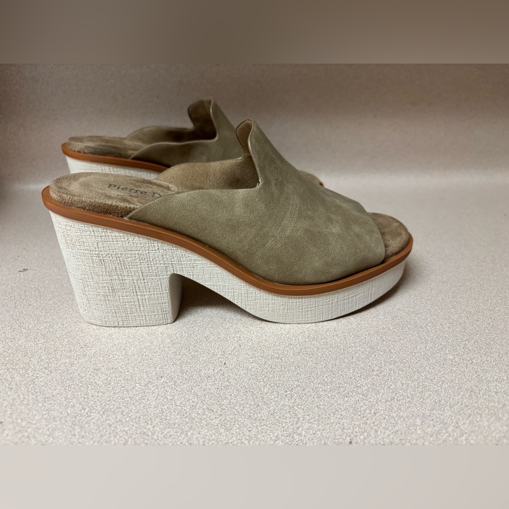 Pierre Dumas Beige Block Heel Mules - Picture 3 of 8